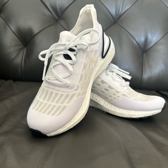 Adidas Ultra boost - Picture 1 of 6